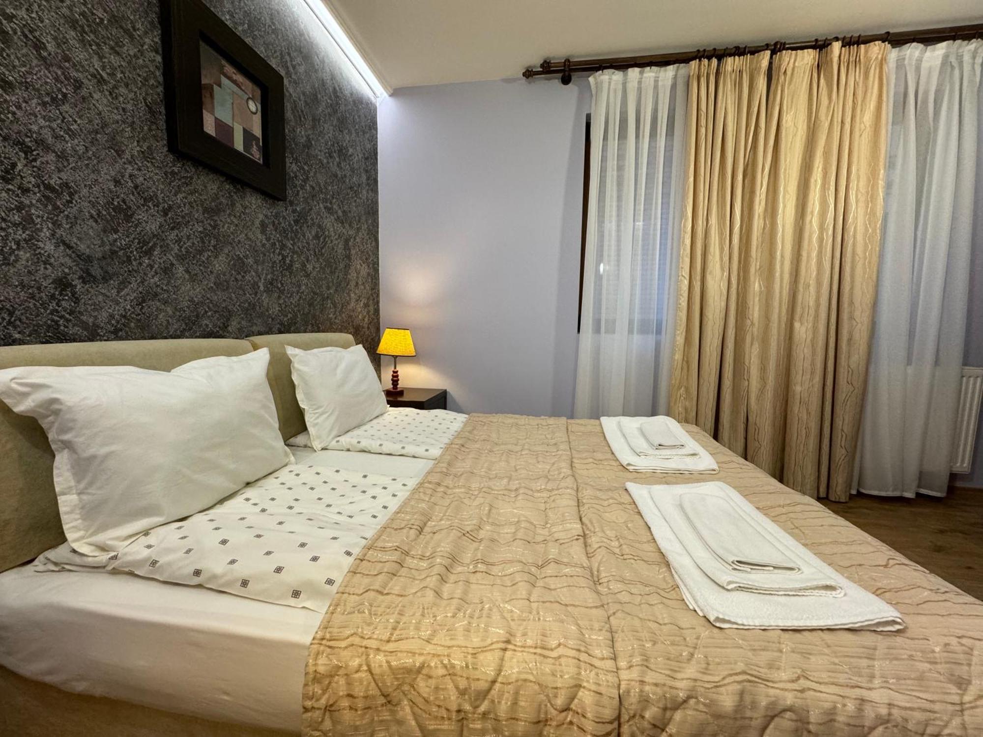 ציגוב צ'ארק Family Hotel Eterno מראה חיצוני תמונה