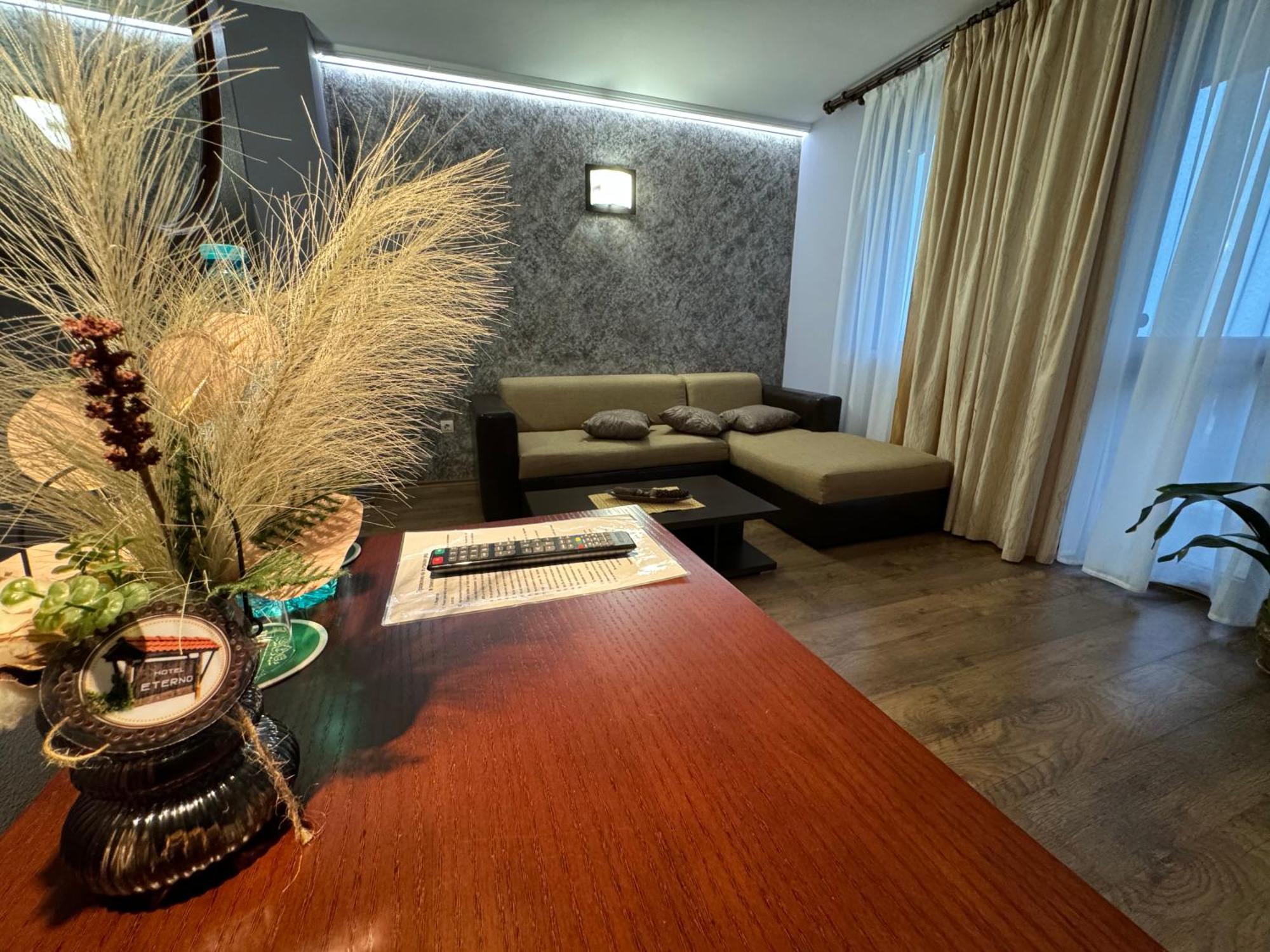 ציגוב צ'ארק Family Hotel Eterno מראה חיצוני תמונה