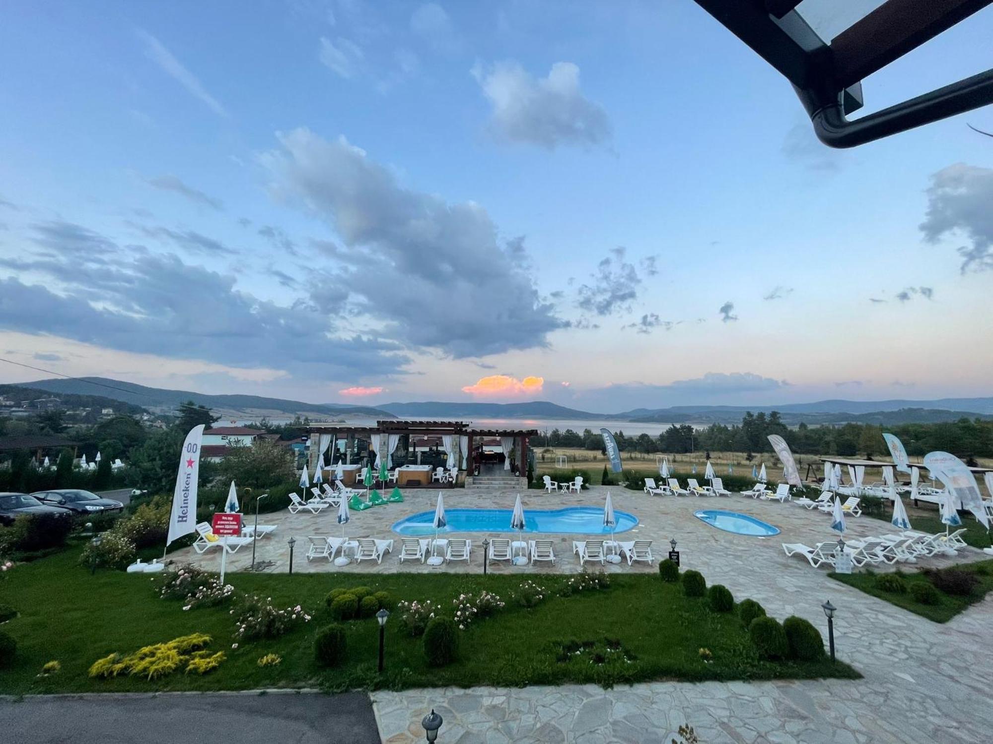 ציגוב צ'ארק Family Hotel Eterno מראה חיצוני תמונה