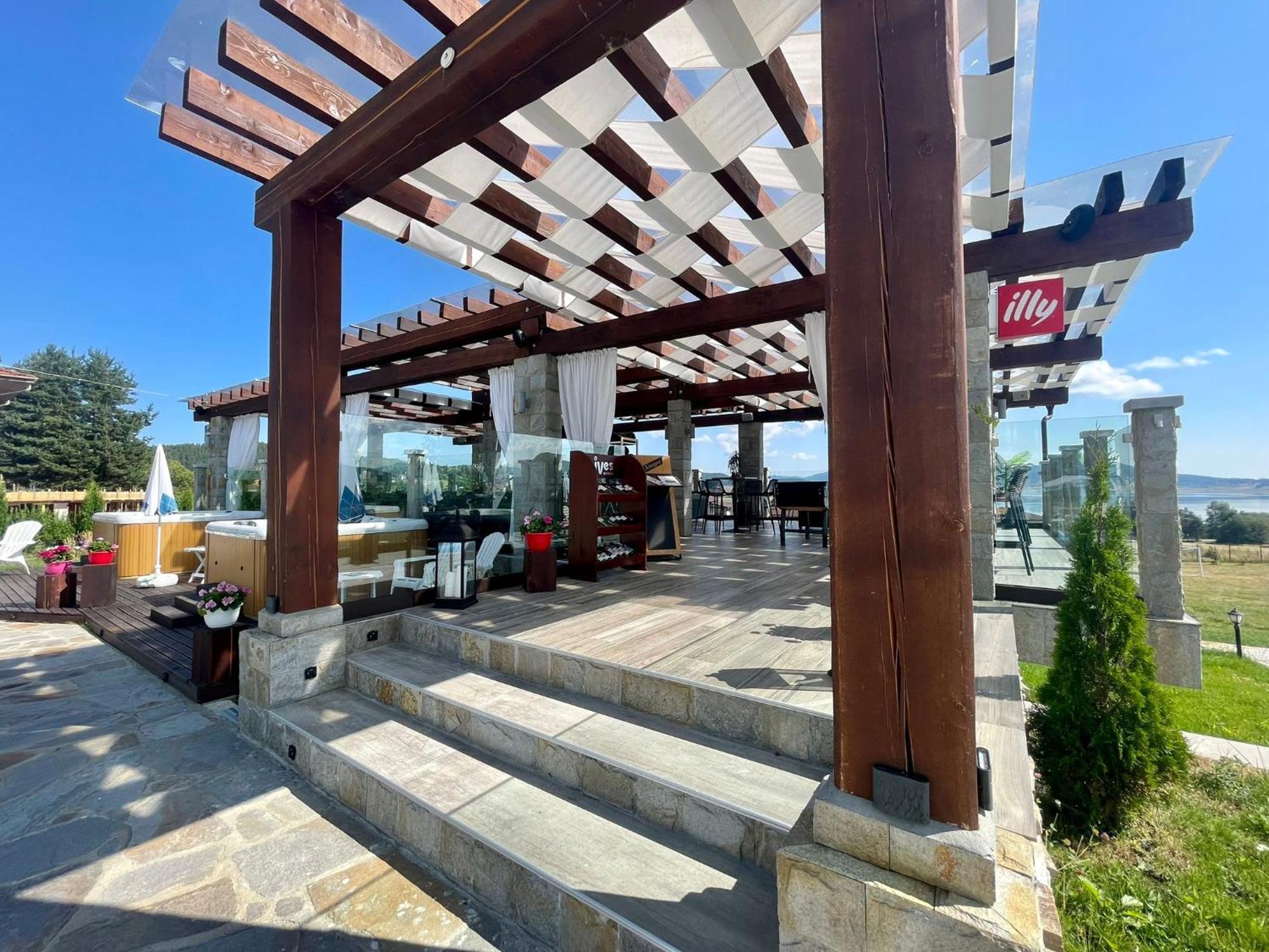 ציגוב צ'ארק Family Hotel Eterno מראה חיצוני תמונה