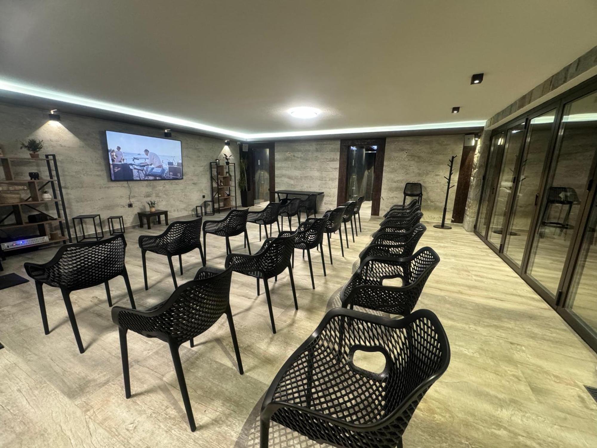 ציגוב צ'ארק Family Hotel Eterno מראה חיצוני תמונה